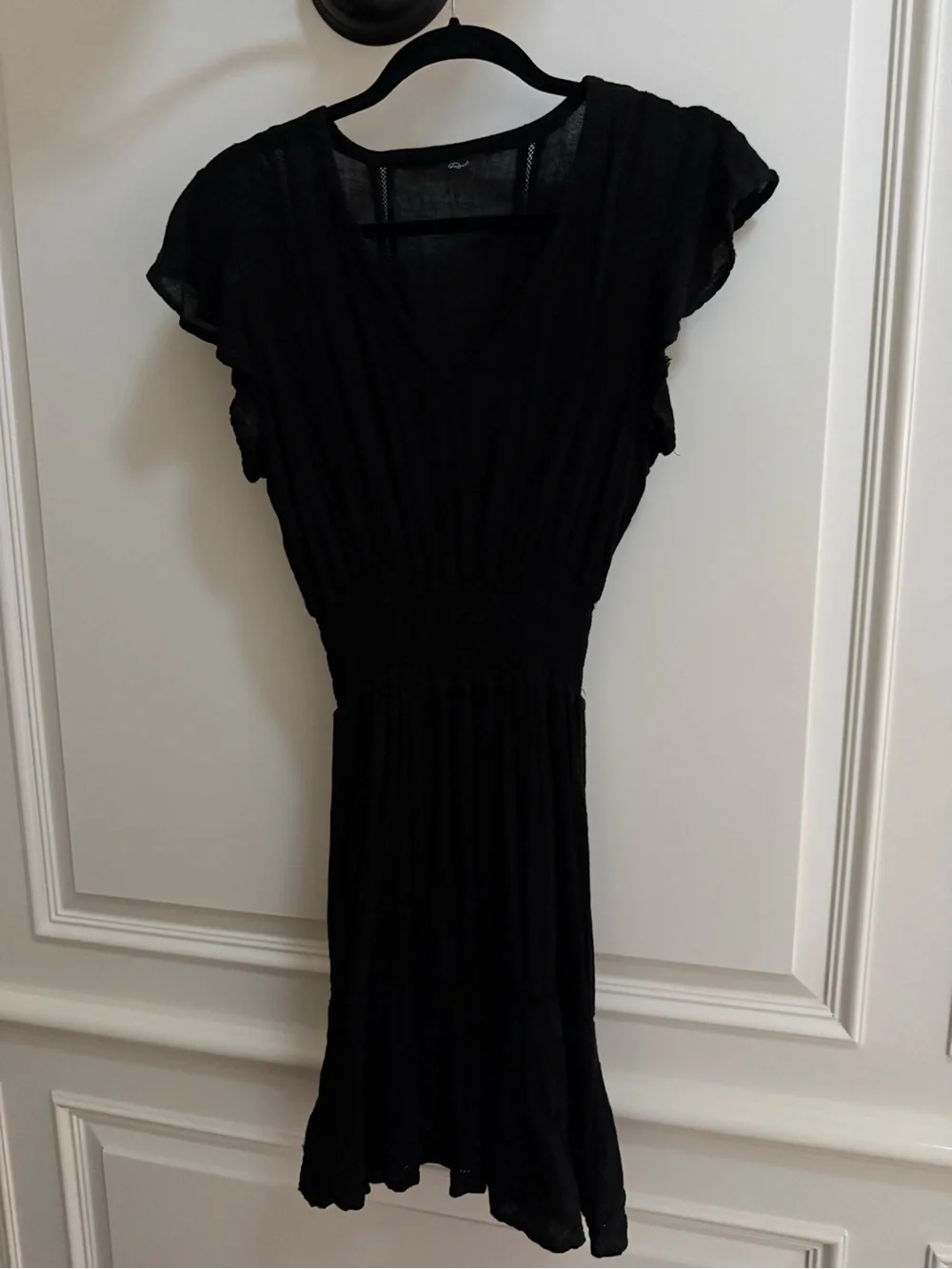 Rails Tara V neck Smocked Waist Dress - Picture 6 of 13